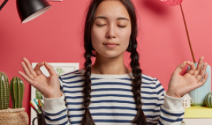 What is De-Stress? The Essential Facts for Stress Management That You Should Be Aware Of