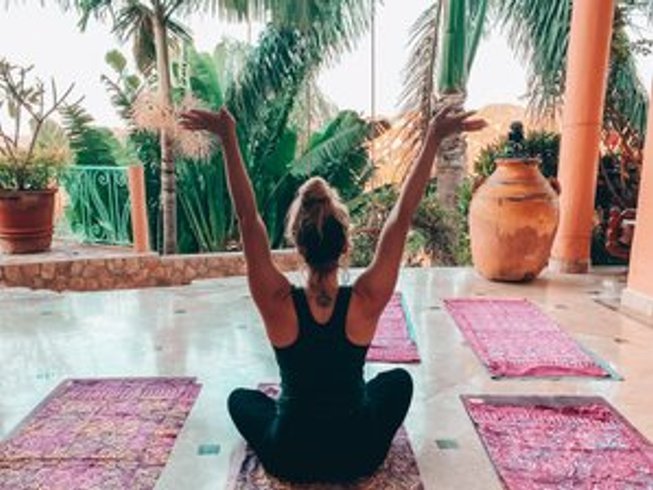 6 Day Wellness Holiday in Boracay, Philippines, with Chakra Balancing and Island Hopping